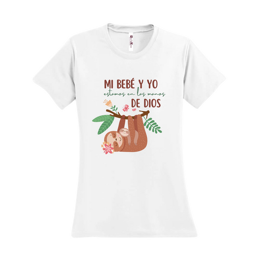 Mi bebé y Yo, En las manos de Dios. Camiseta/ t-shirt Maternidad- Embarazo